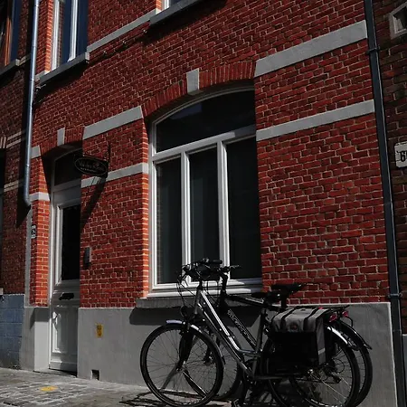 Alojamento de Acomodação e Pequeno-almoço Val Des Roses Bruges