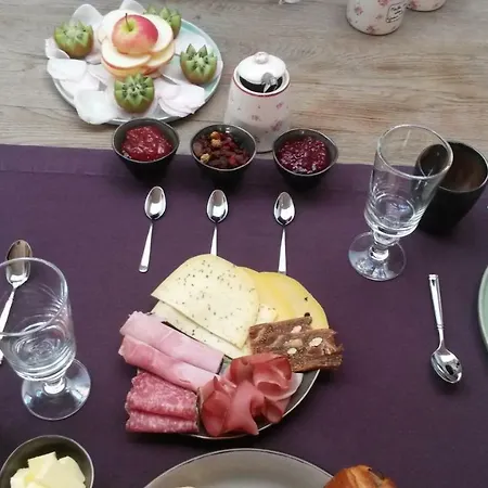 Val Des Roses Nocleg ze śniadaniem Brugia